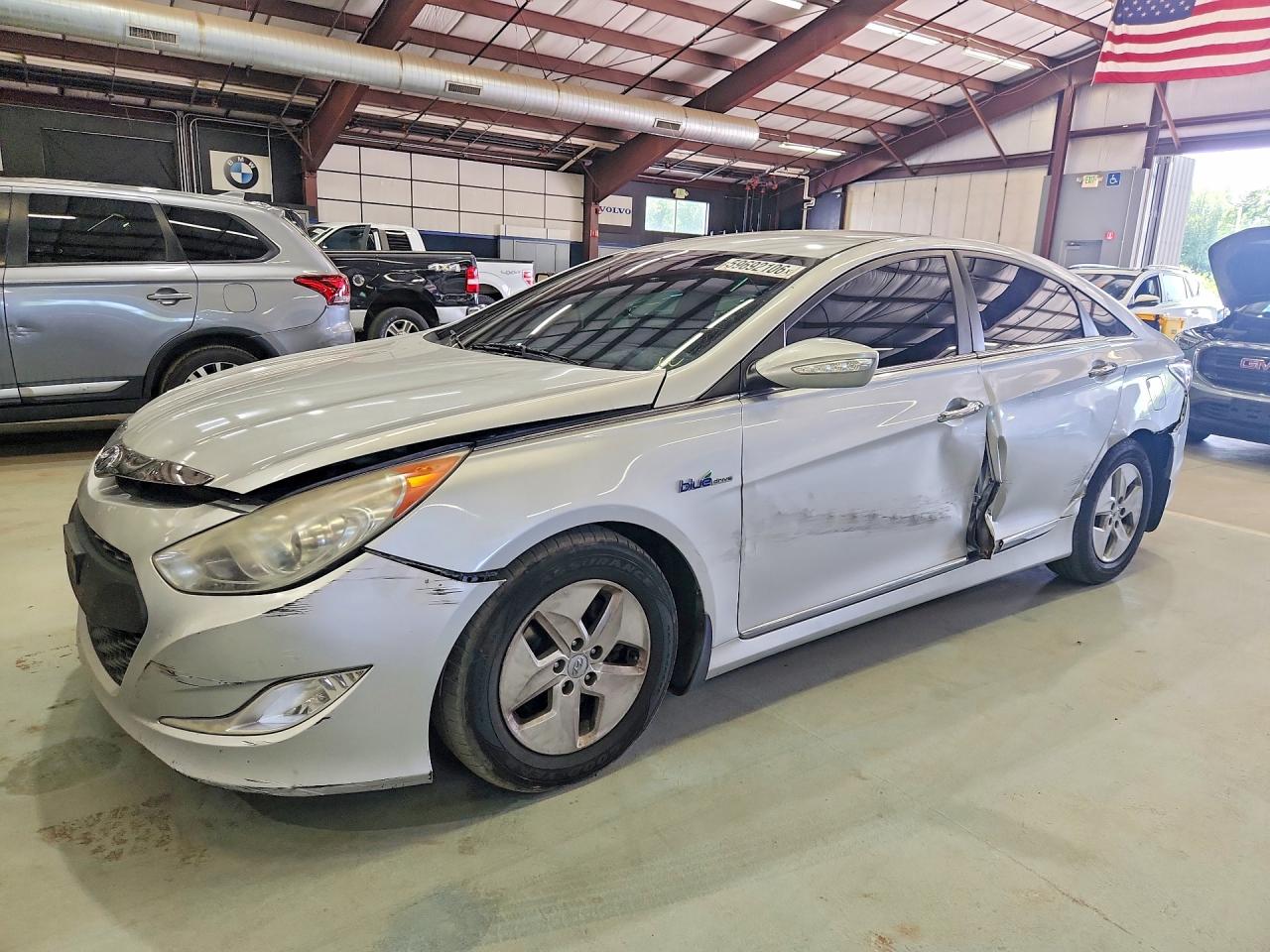 2011 HYUNDAI SONATA
