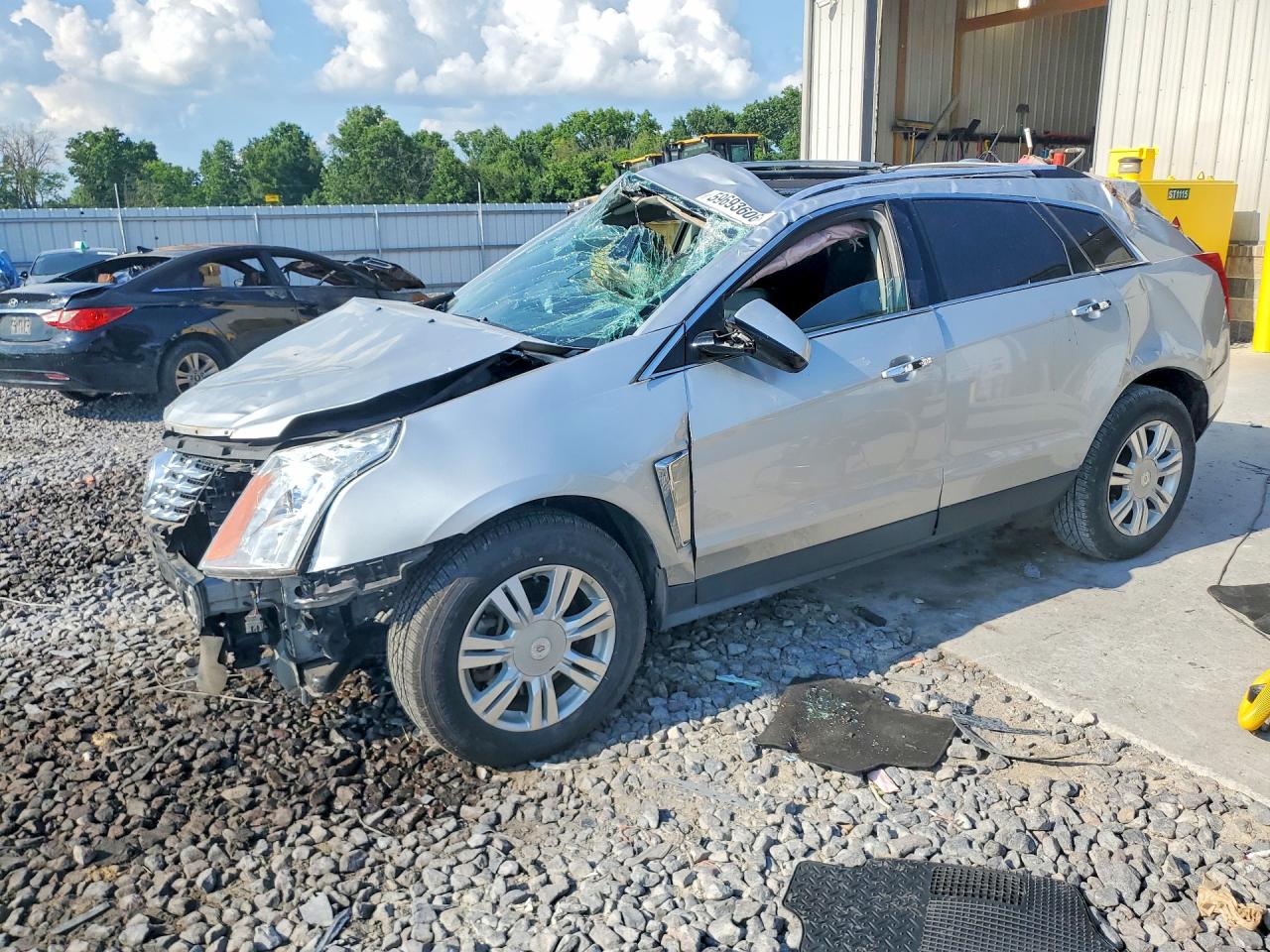 3GYFNBE32FS619060 · 2015 CADILLAC SRX