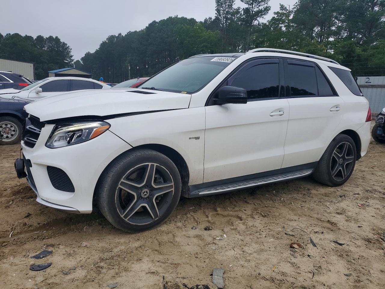 4JGDA6EB7HA980355 · 2017 MERCEDES-BENZ GLE