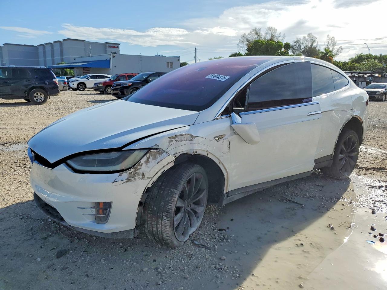 5YJXCBE48GFS00908 · 2016 TESLA MODEL X