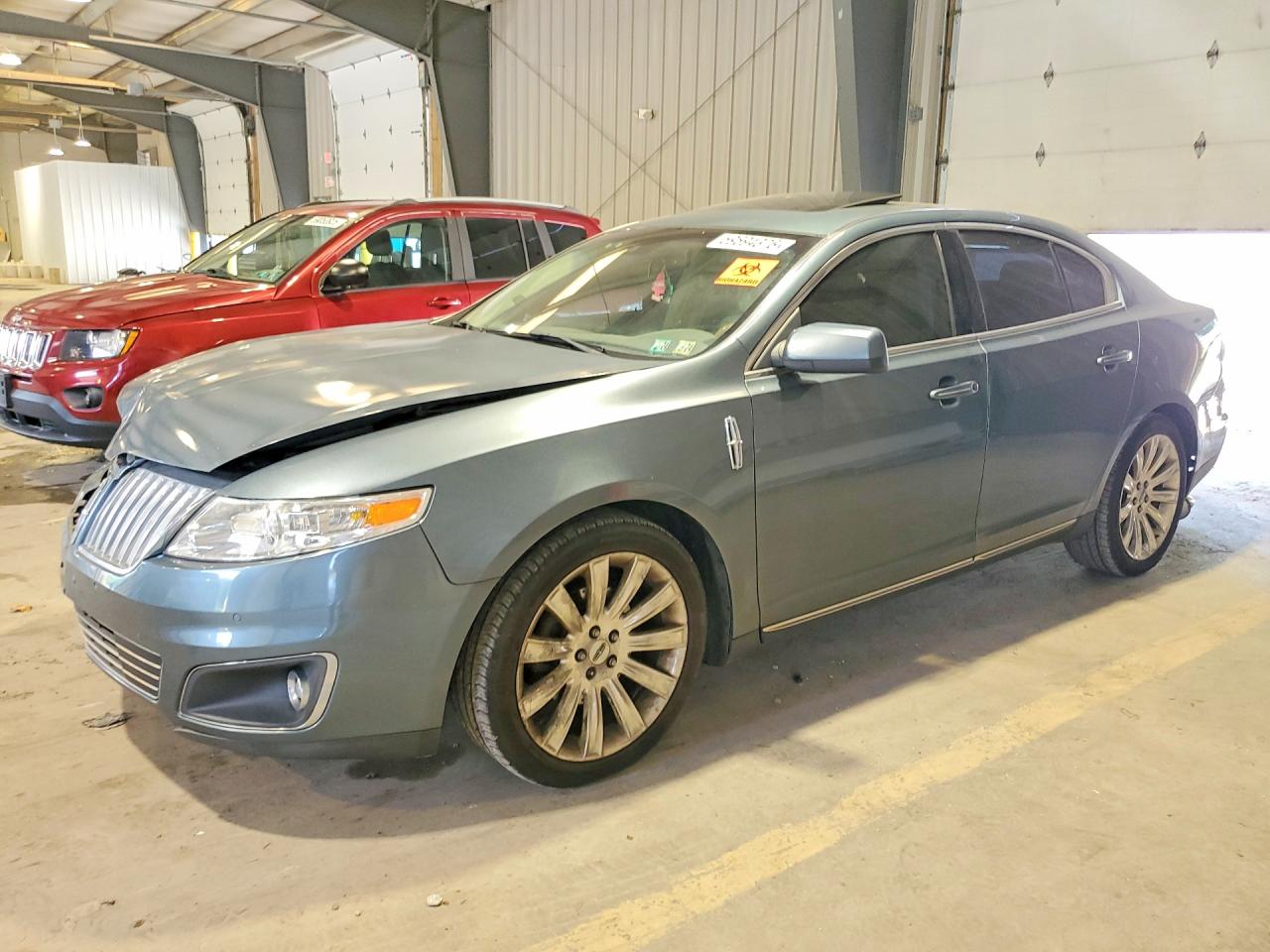 1LNHL9DRXAG608782 · 2010 LINCOLN MKS