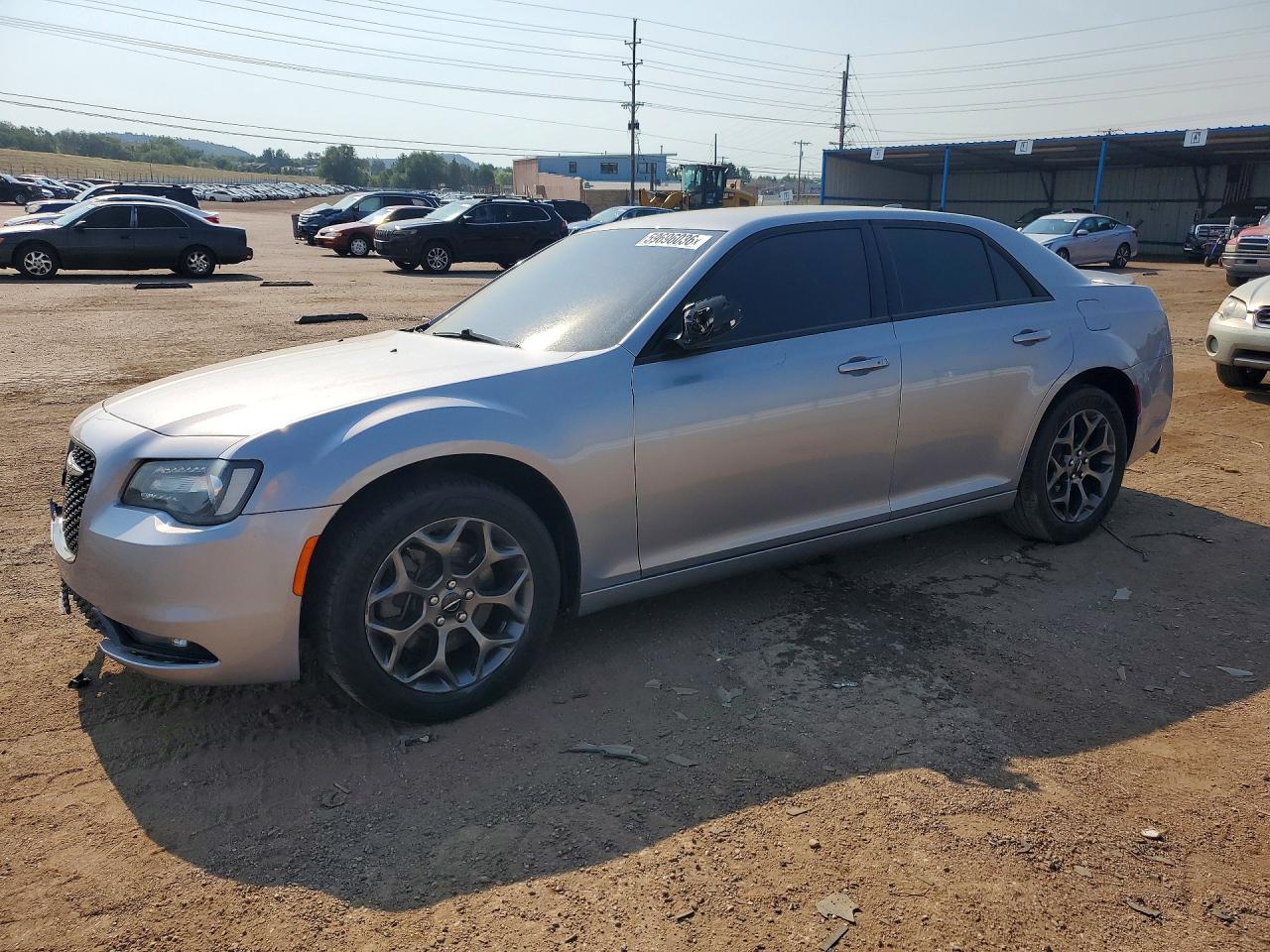 2C3CCAGG1GH182833 · 2016 CHRYSLER 300