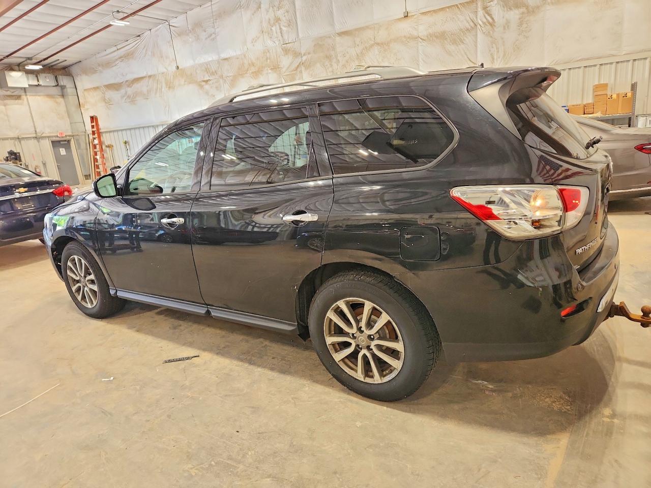 5N1AR2MM6FC655642 · 2015 NISSAN PATHFINDER · 2/13