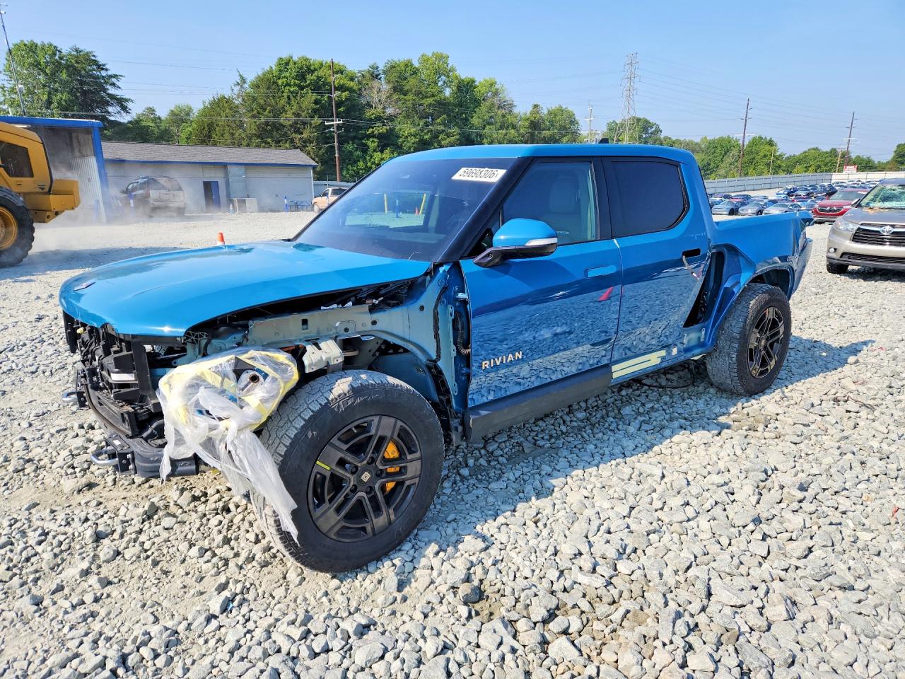 7FCTGAAA8NN011189 · 2022 RIVIAN R1T
