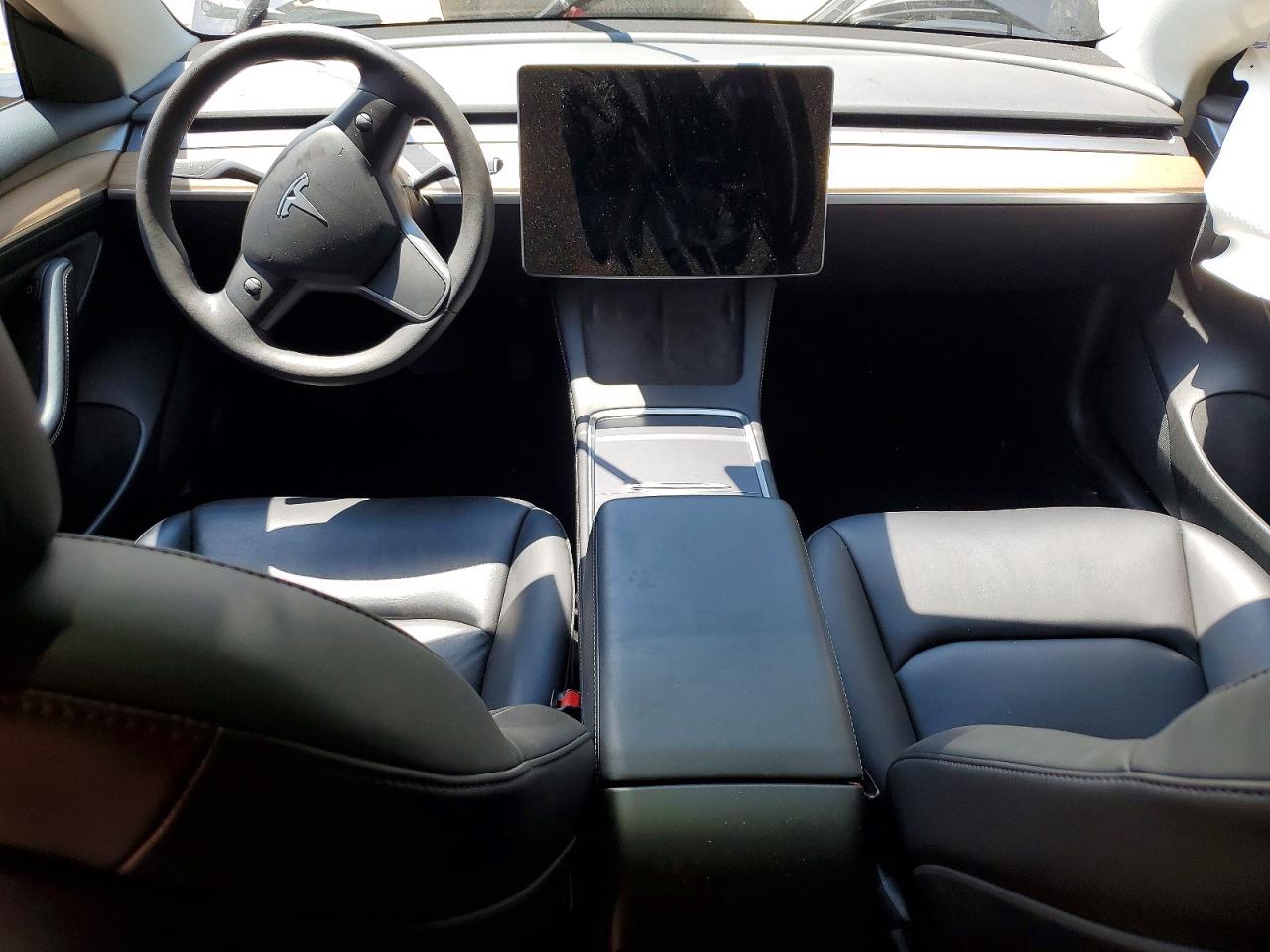5YJ3E1EB9NF164502 · 2022 TESLA MODEL 3 · 8/12