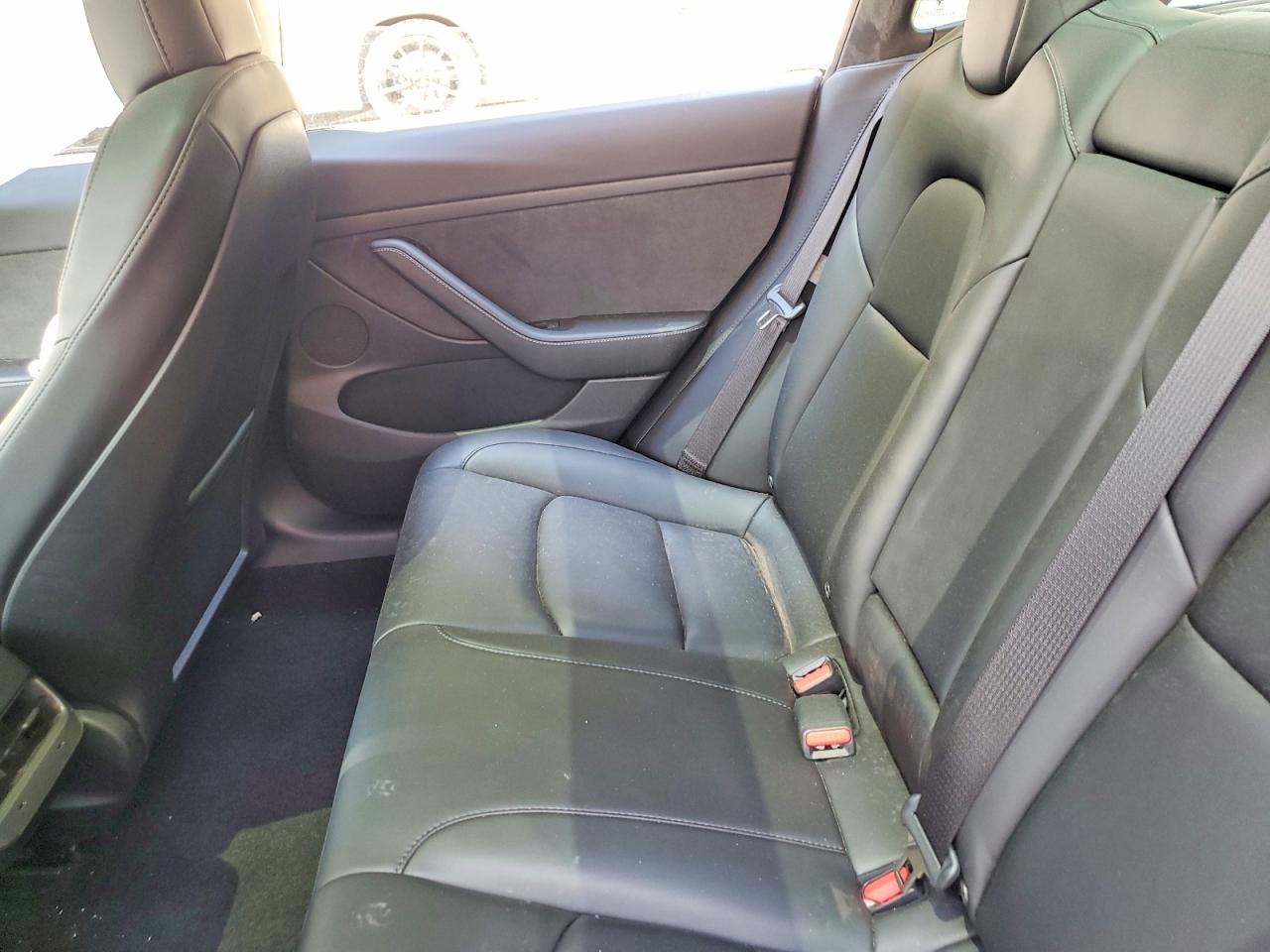 5YJ3E1EB9NF164502 · 2022 TESLA MODEL 3 · 10/12