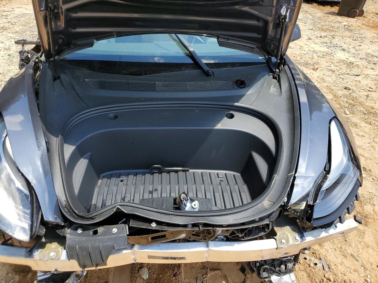 5YJ3E1EB9NF164502 · 2022 TESLA MODEL 3 · 11/12