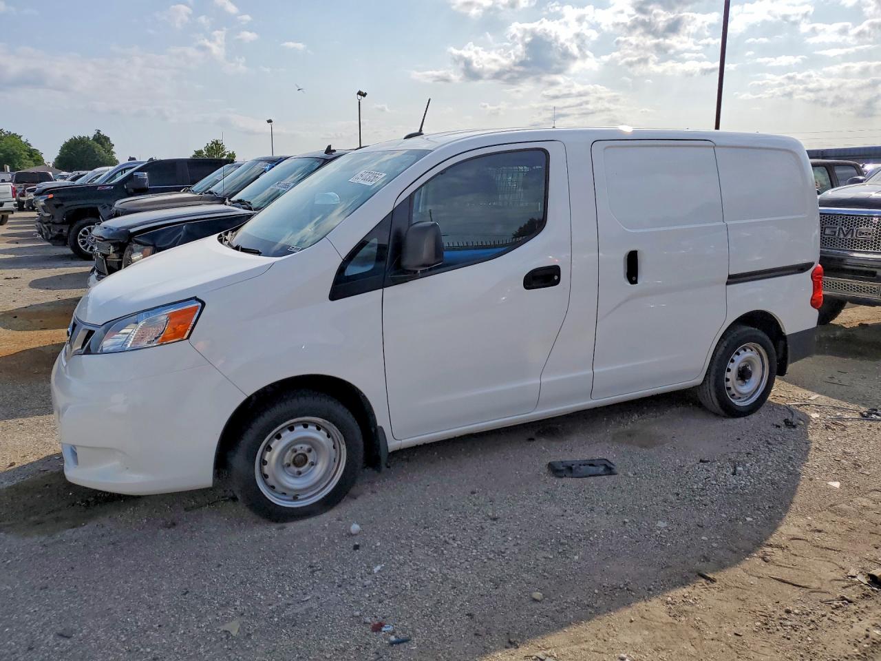 2020 NISSAN NV200