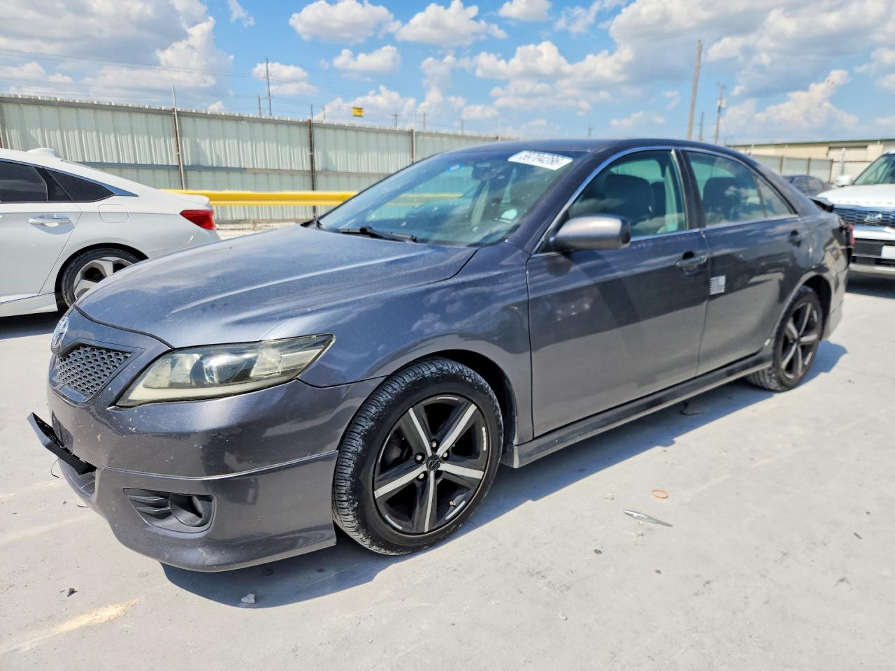 2011 TOYOTA CAMRY