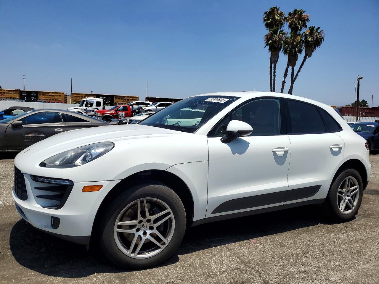2017 PORSCHE MACAN