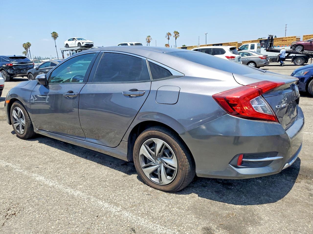 2HGFC2F61KH579024 · 2019 HONDA CIVIC · 2/12