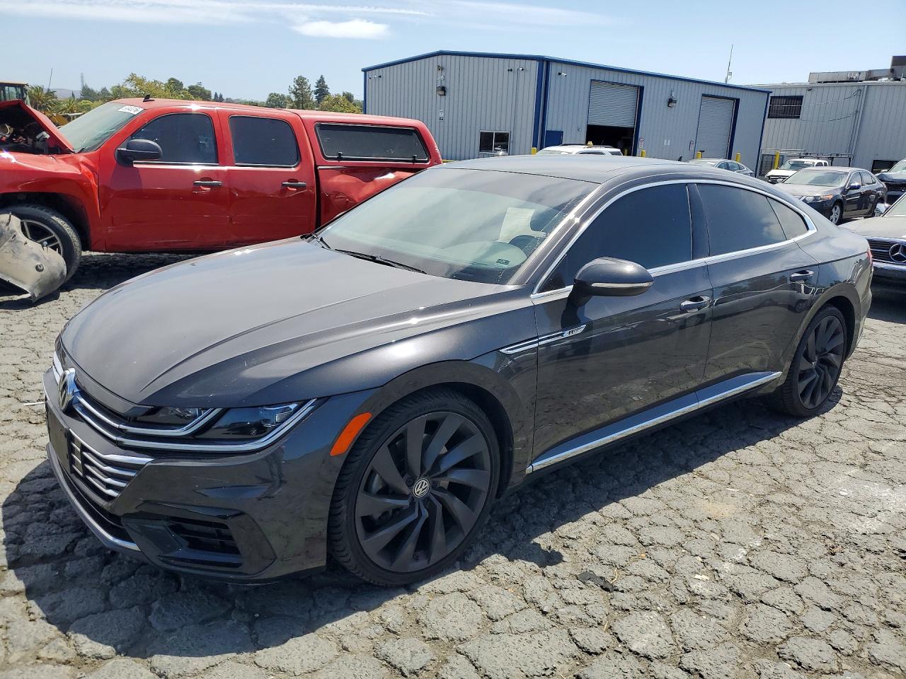 WVWSR7AN2KE021956 · 2019 VOLKSWAGEN ARTEON