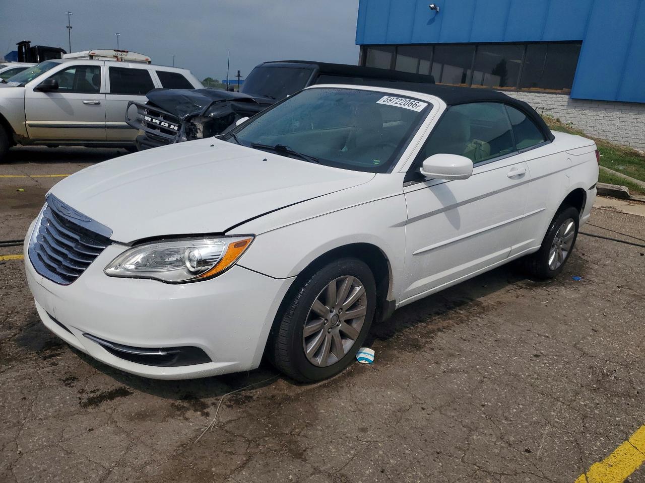 1C3BCBEGXEN131114 · 2014 CHRYSLER 200