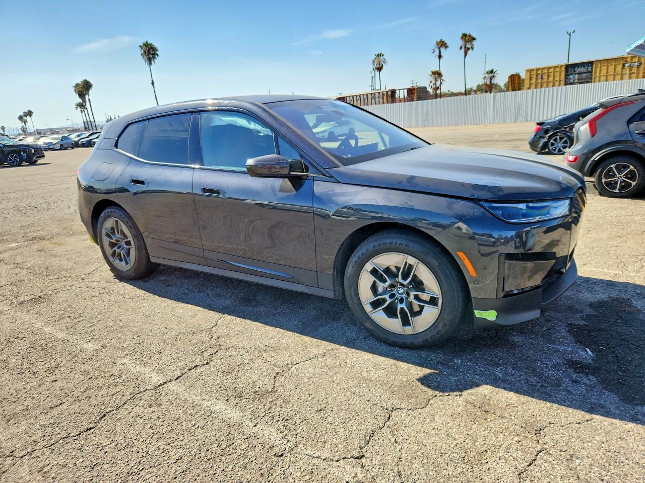 WB523CF0XPCL26319 · 2023 BMW IX · 4/13