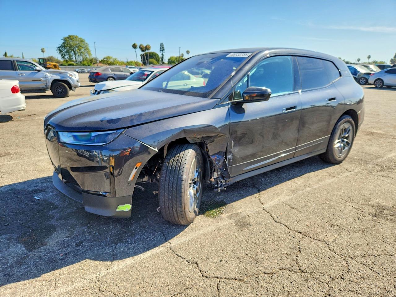 WB523CF0XPCL26319 · 2023 BMW IX