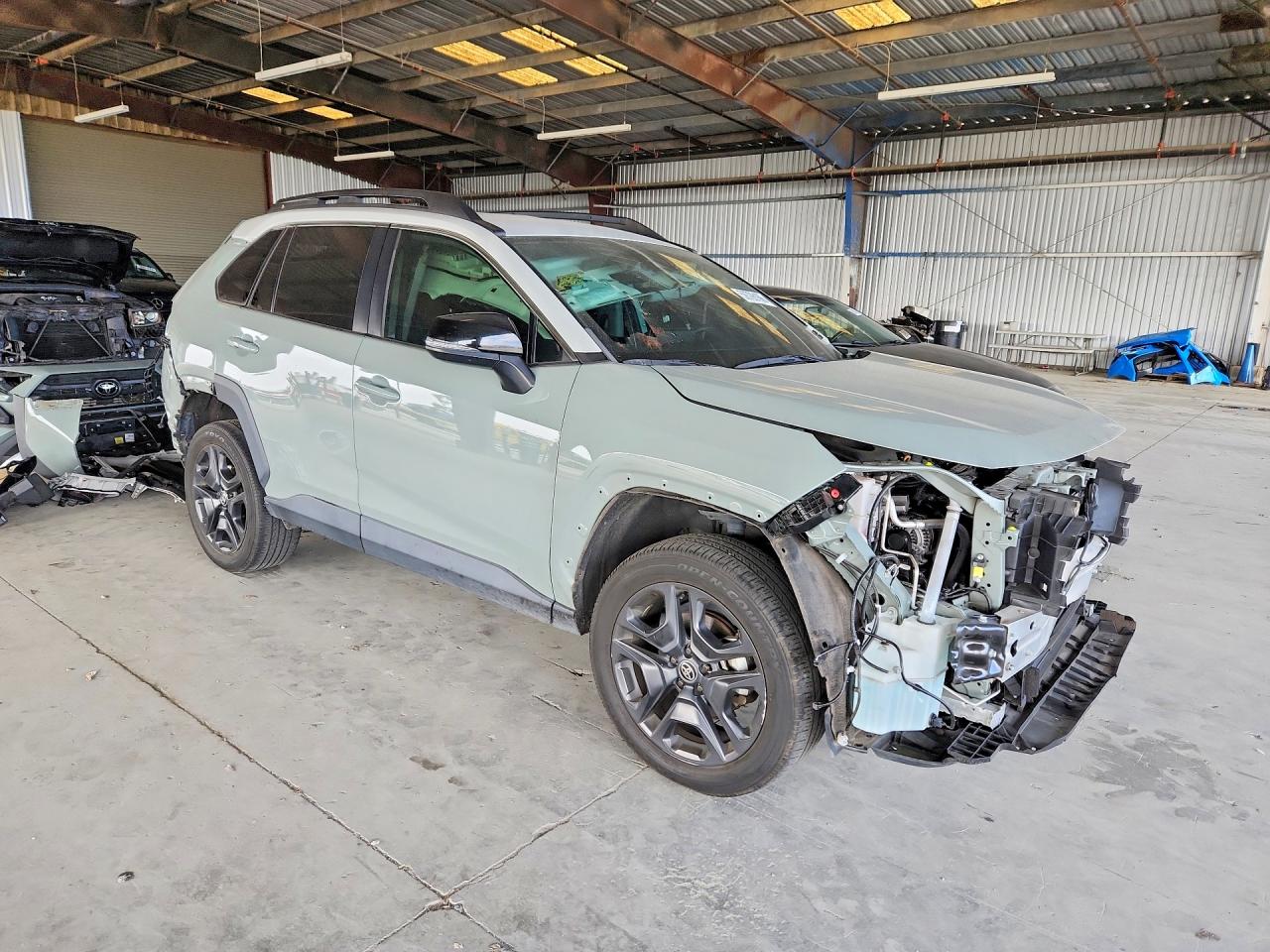 2T3J1RFV1PW350560 · 2023 TOYOTA RAV4 · 4/14