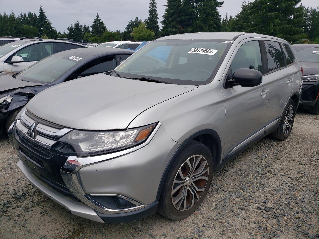 JA4AD2A35JJ004211 · 2018 MITSUBISHI OUTLANDER