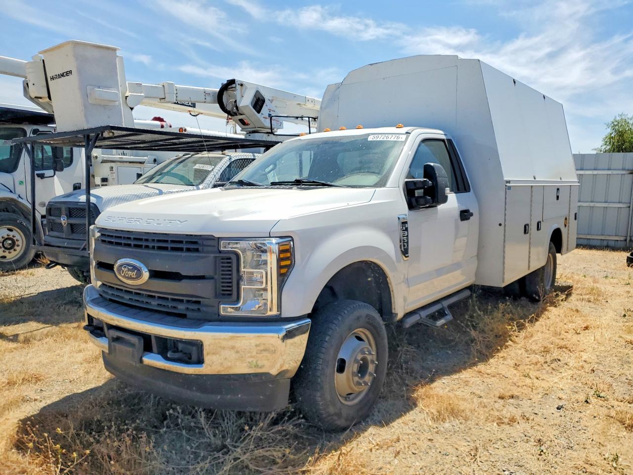 1FDRF3H69KEG04695 · 2019 FORD F350