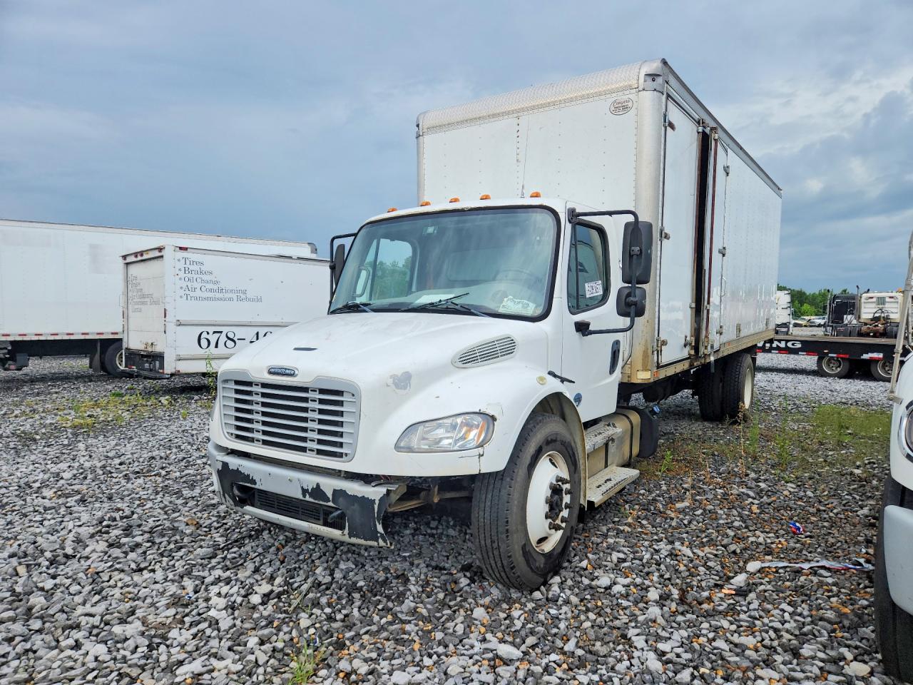 3ALACWDUXHDJD7770 · 2017 FREIGHTLINER M2