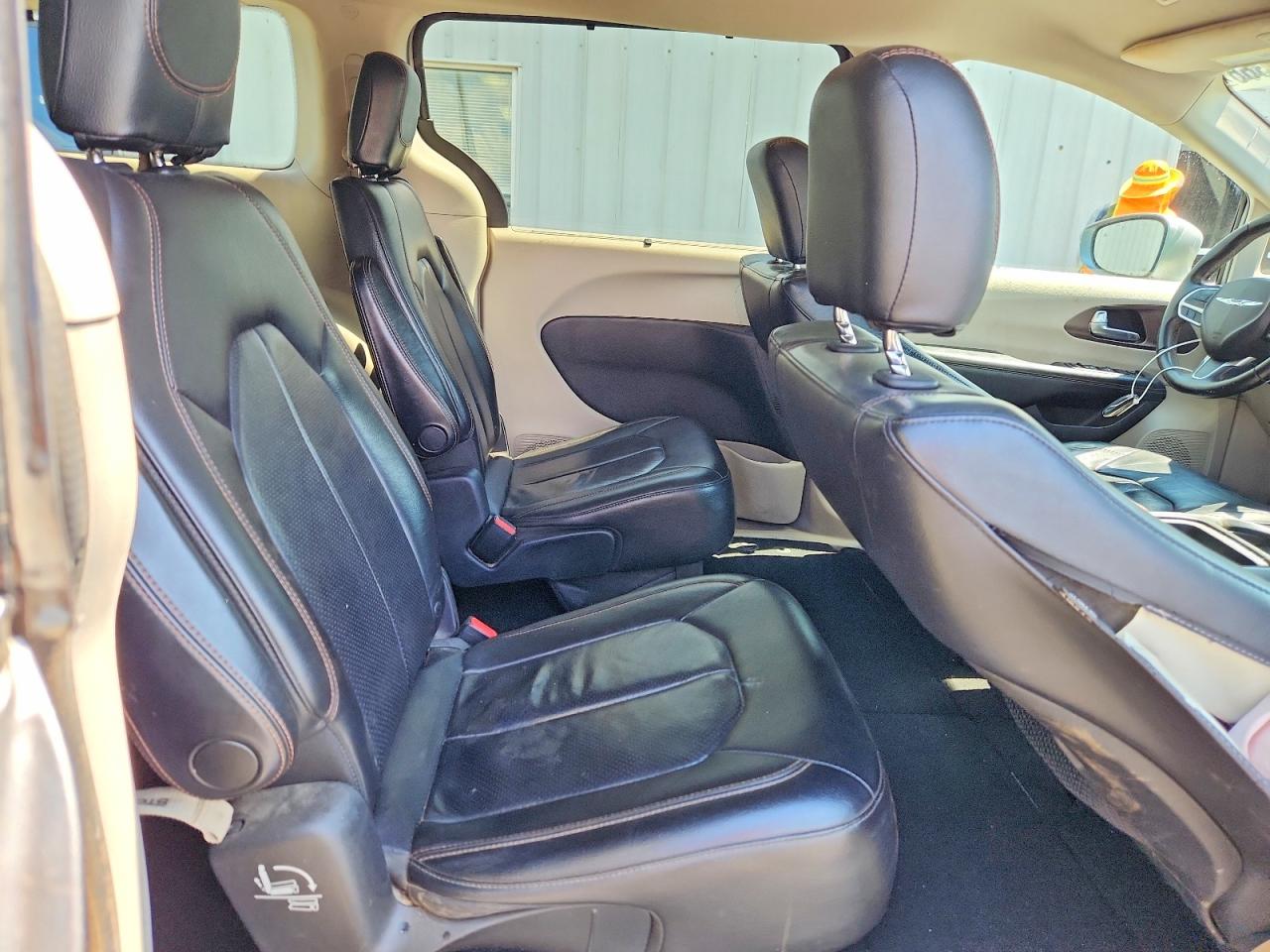 2C4RC1BG7JR290484 · 2018 CHRYSLER PACIFICA · 11/13
