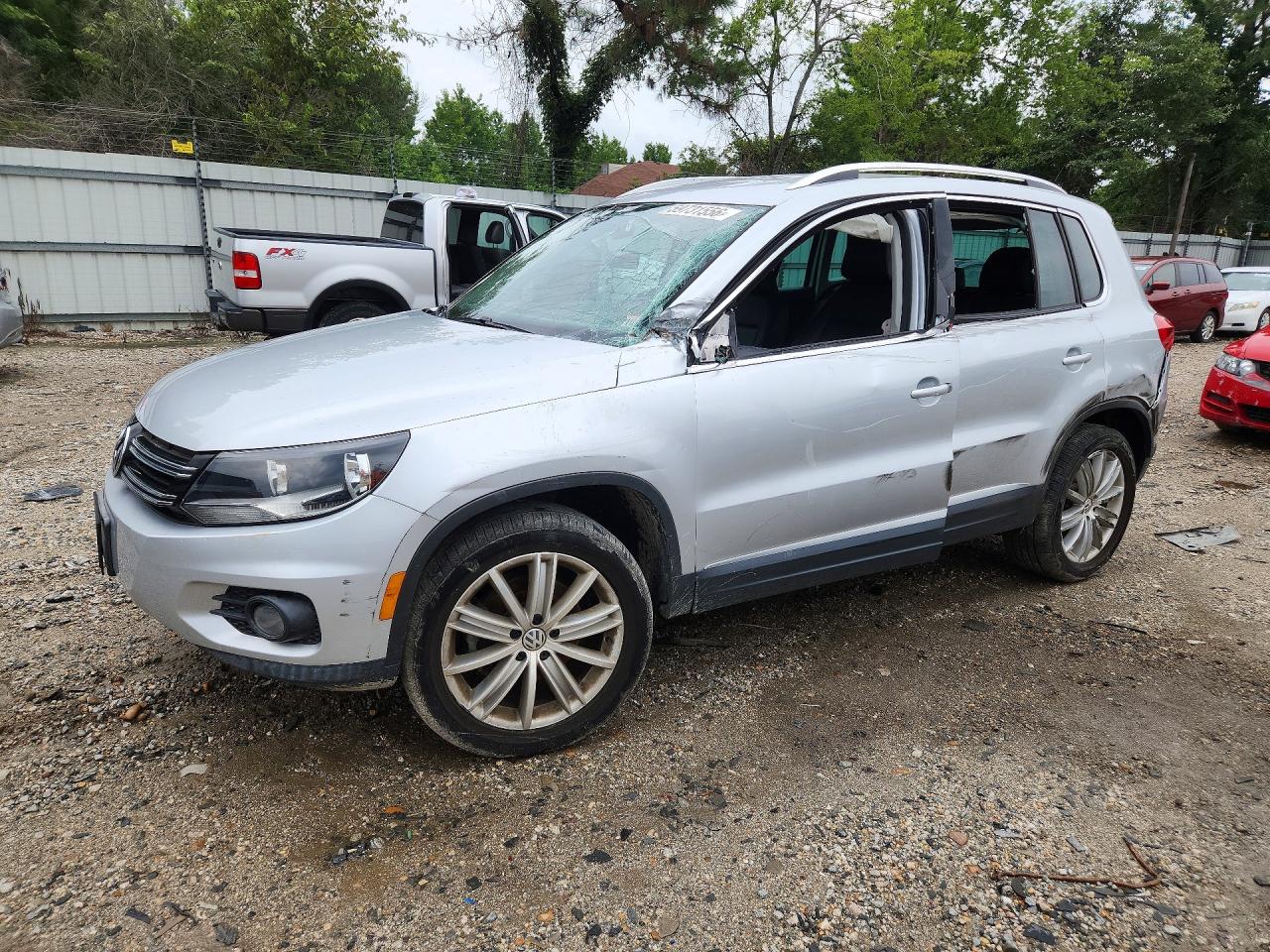 WVGAV7AX4CW534514 · 2012 VOLKSWAGEN TIGUAN