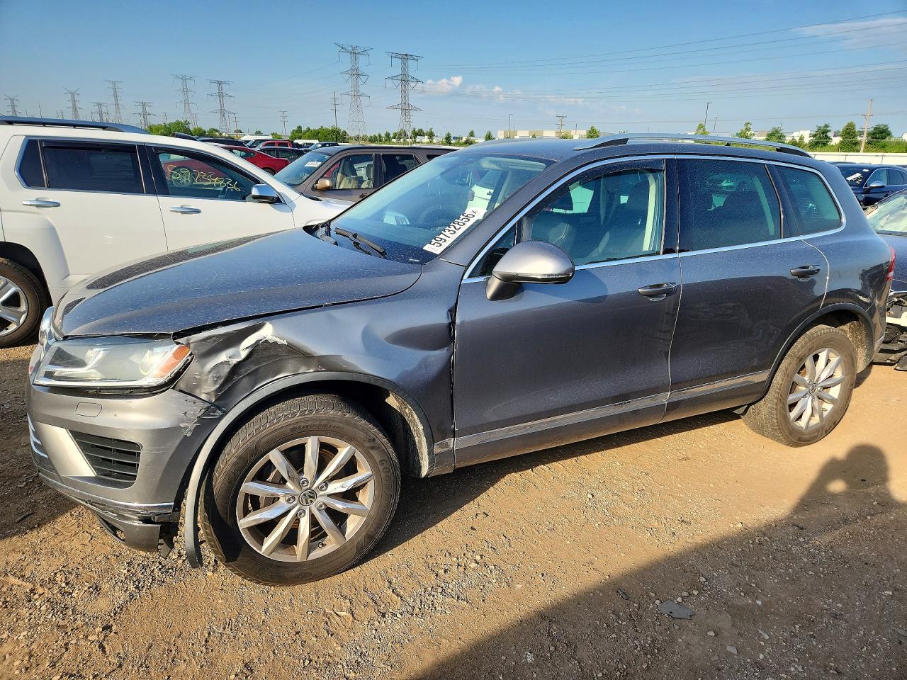 WVGEF9BP5GD003641 · 2016 VOLKSWAGEN TOUAREG