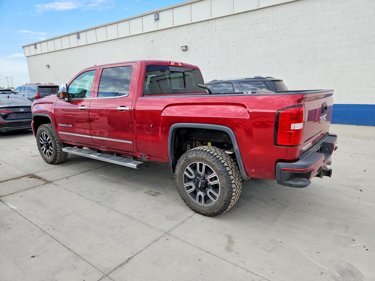 1GT42WEY0KF247645 · 2019 GMC SIERRA · 2/12