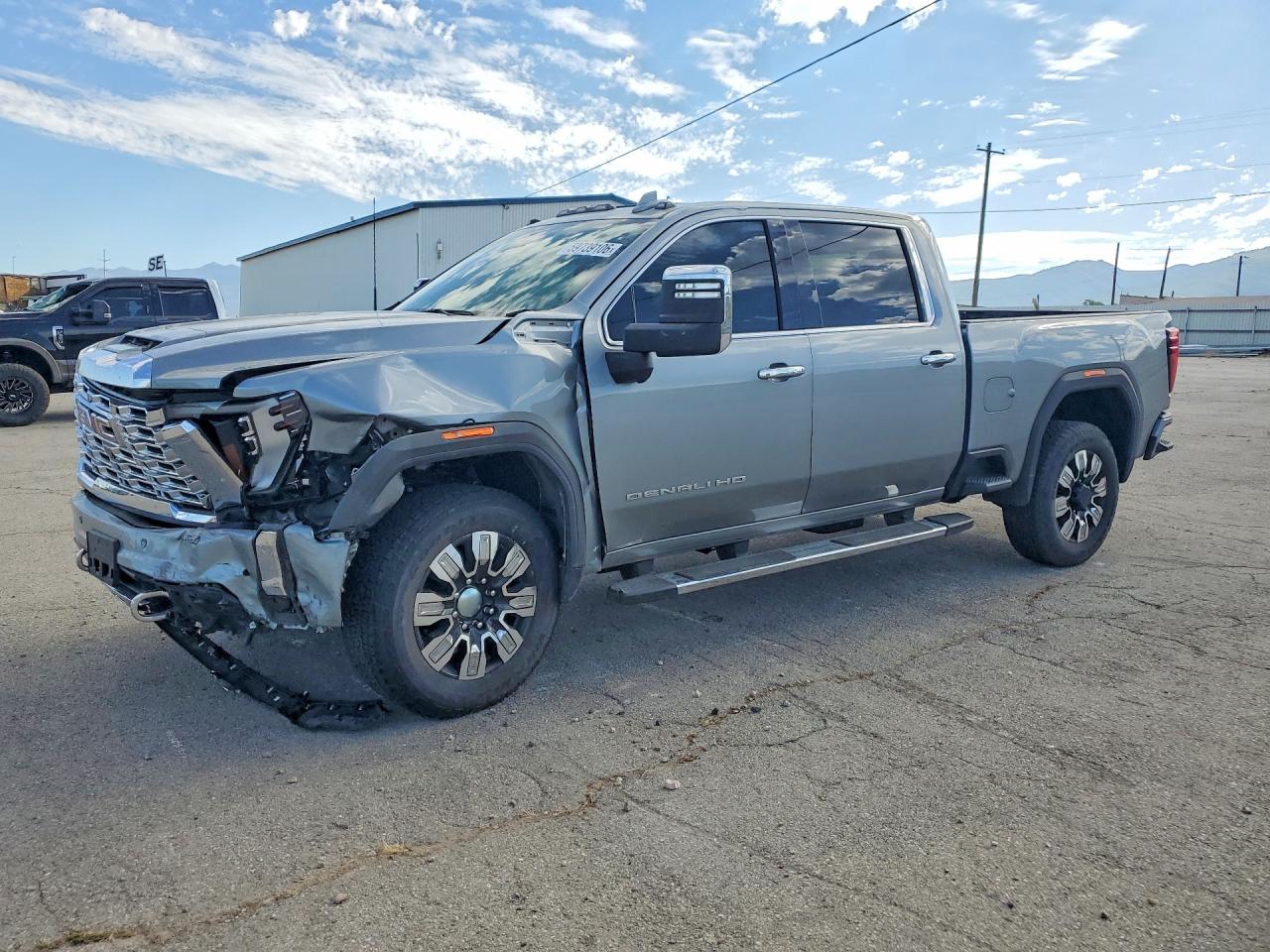 1GT4URE74TF220095 · 2026 GMC SIERRA