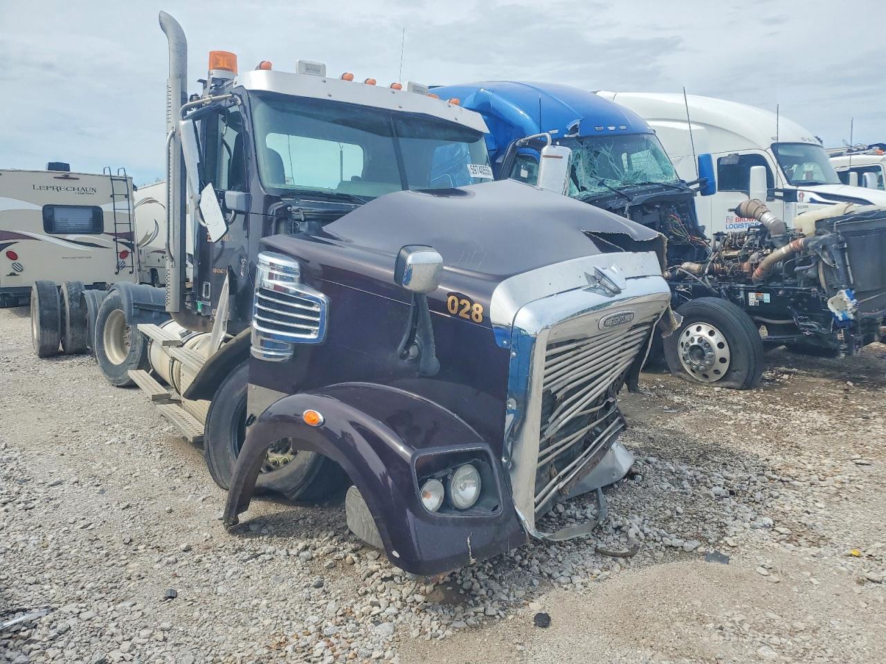 3AKJGNDV4EDFT2932 · 2014 FREIGHTLINER 122SD