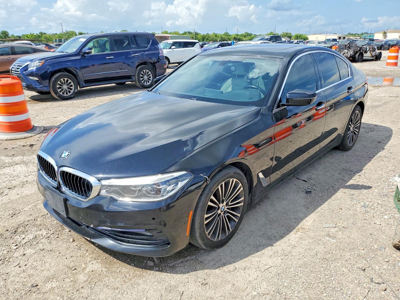WBAJE5C3XHG913972 · 2017 BMW 540