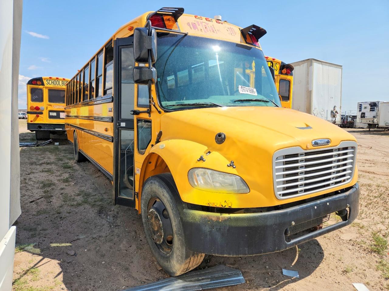 4UZABRDT8BCAX9070 · 2011 FREIGHTLINER CHASSIS
