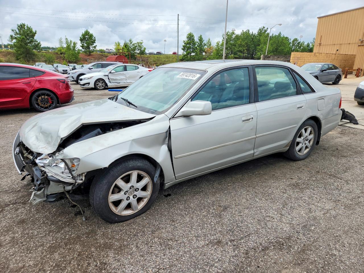 4T1BF28B52U254805 · 2002 TOYOTA AVALON