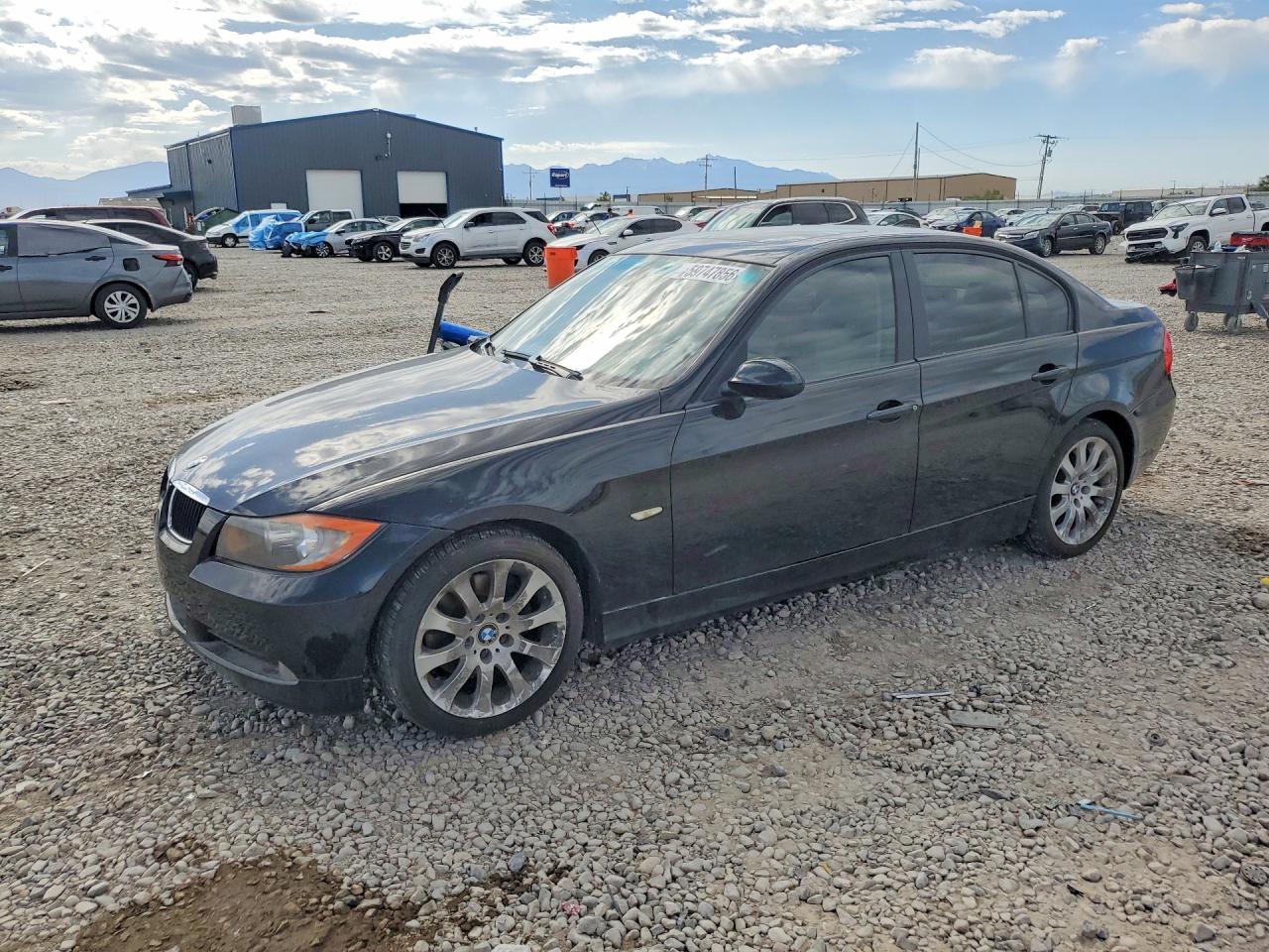 WBAVC93558K039267 · 2008 BMW 328