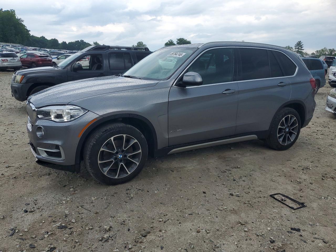 5UXKR0C58J0Y06092 · 2018 BMW X5