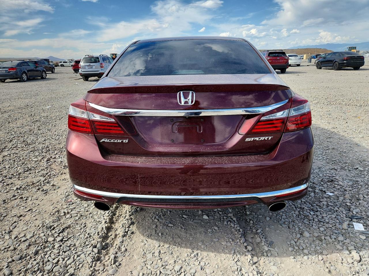 1HGCR2F5XGA052968 · 2016 HONDA ACCORD · 6/13
