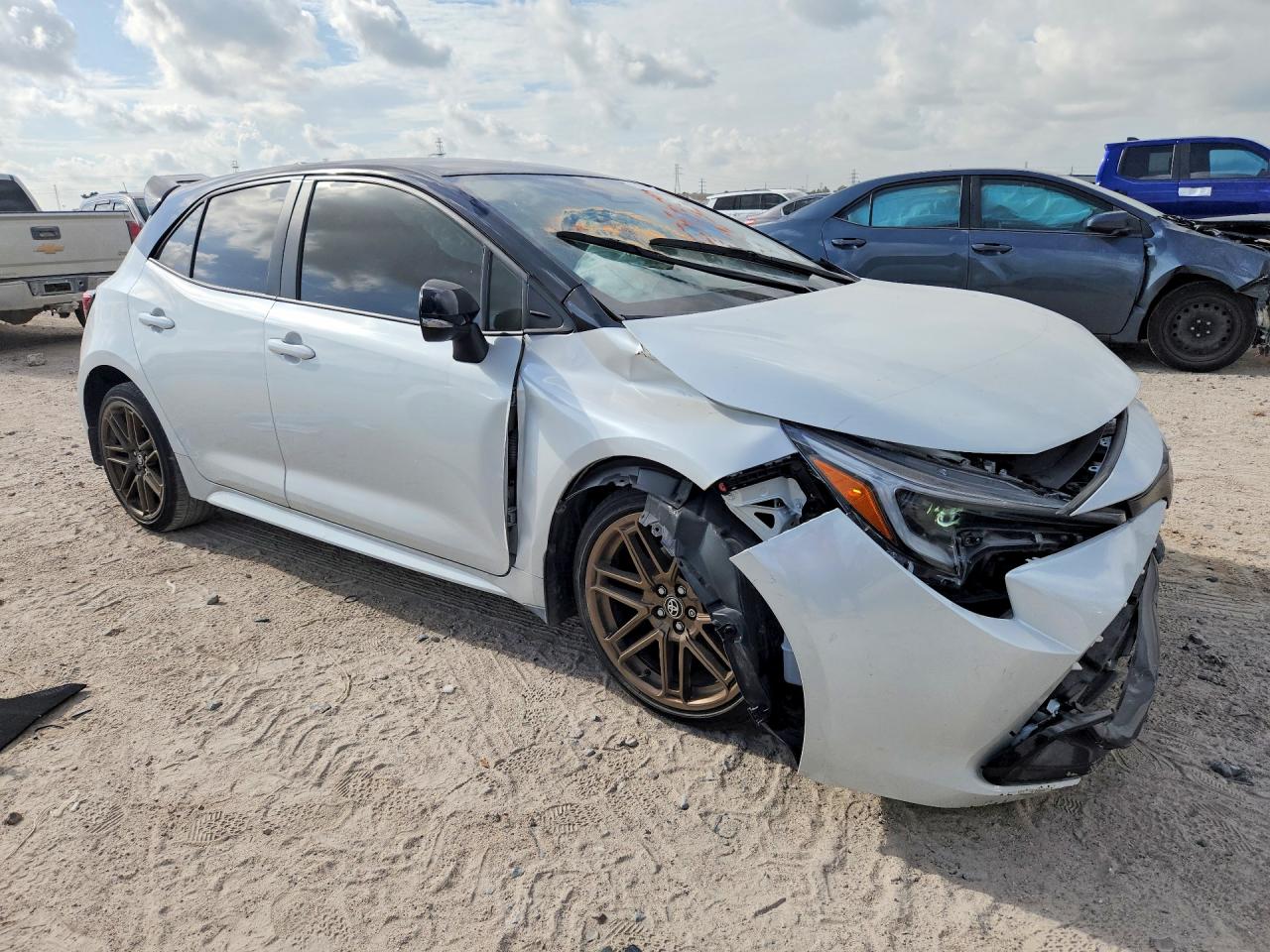 JTND4MBE7S3237071 · 2025 TOYOTA COROLLA HATCHBACK · 4/12