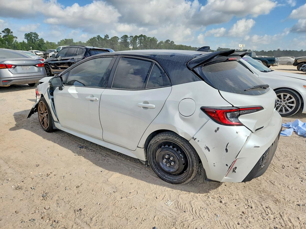 JTND4MBE7S3237071 · 2025 TOYOTA COROLLA HATCHBACK · 2/12