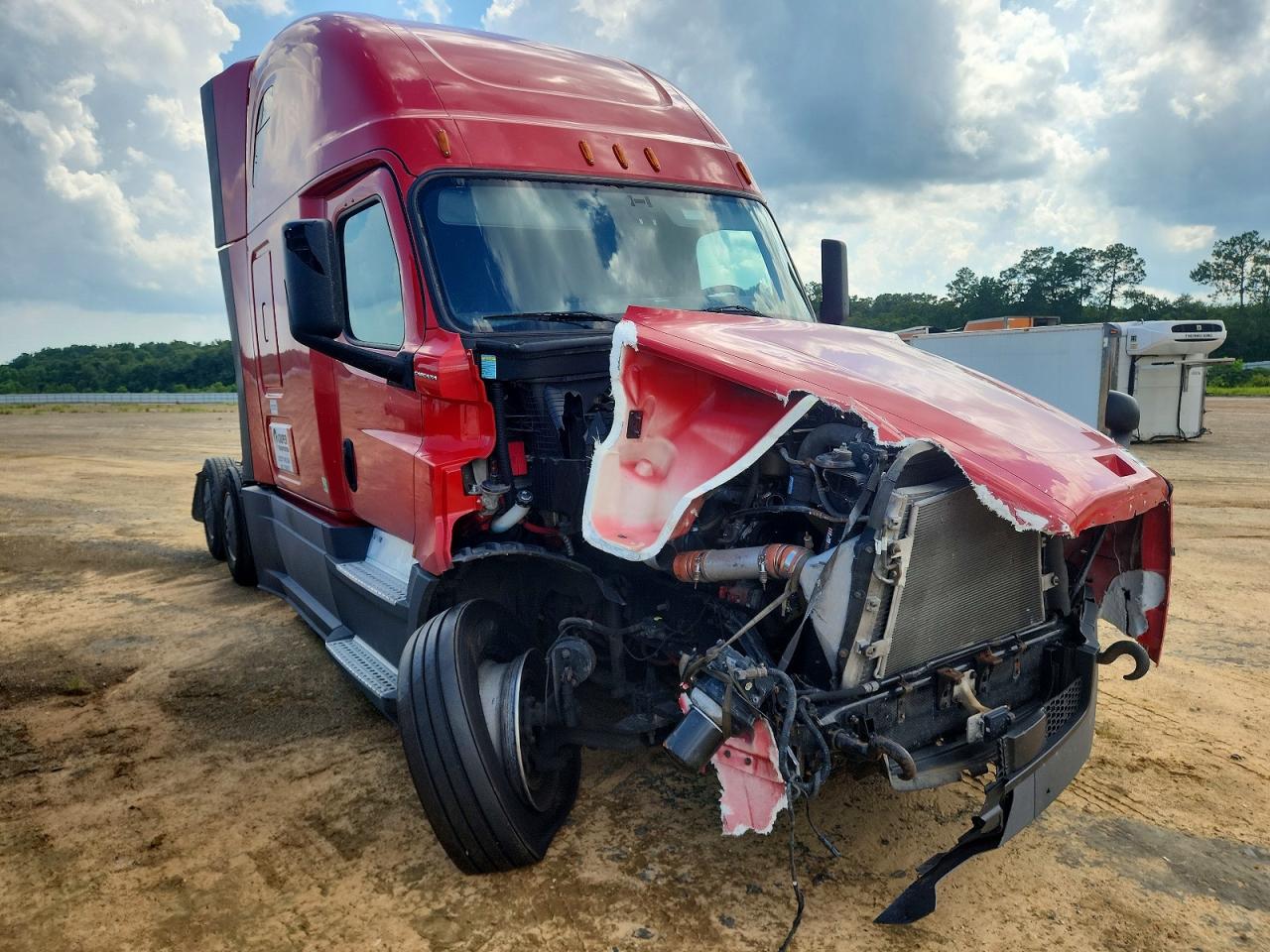 2019 FREIGHTLINER CASCADIA 126