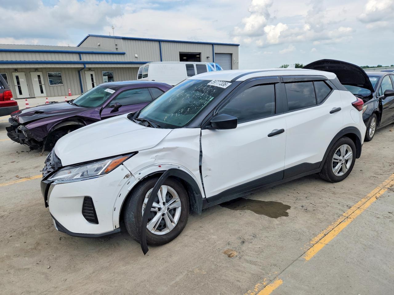 3N1CP5BV2RL582958 · 2024 NISSAN KICKS