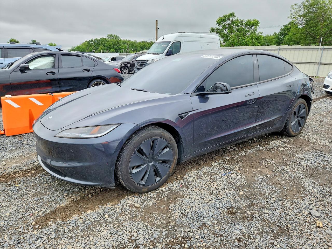 5YJ3E1EA1RF772415 · 2024 TESLA MODEL 3