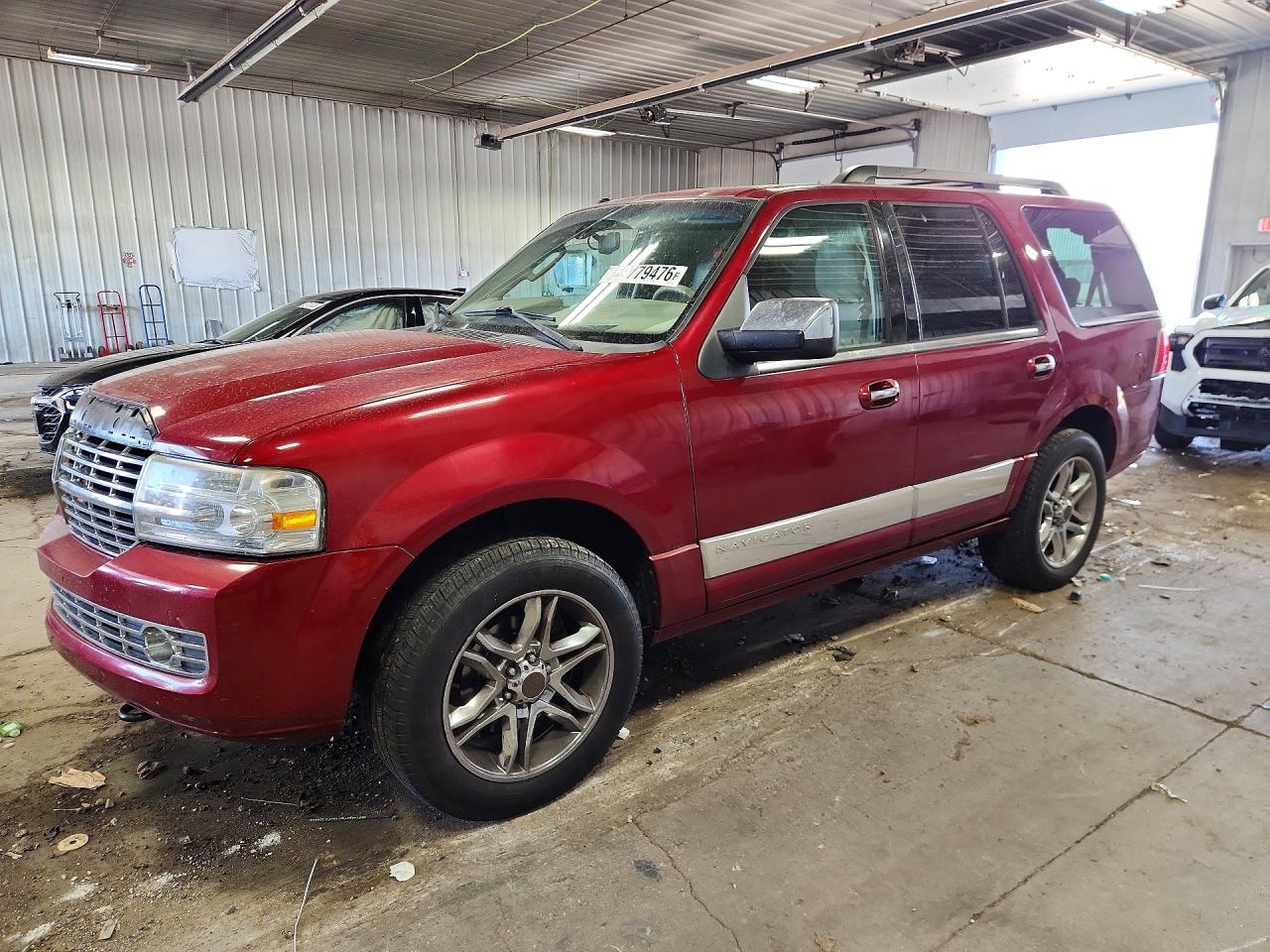 5LMJJ2H51EEL03319 · 2014 LINCOLN NAVIGATOR