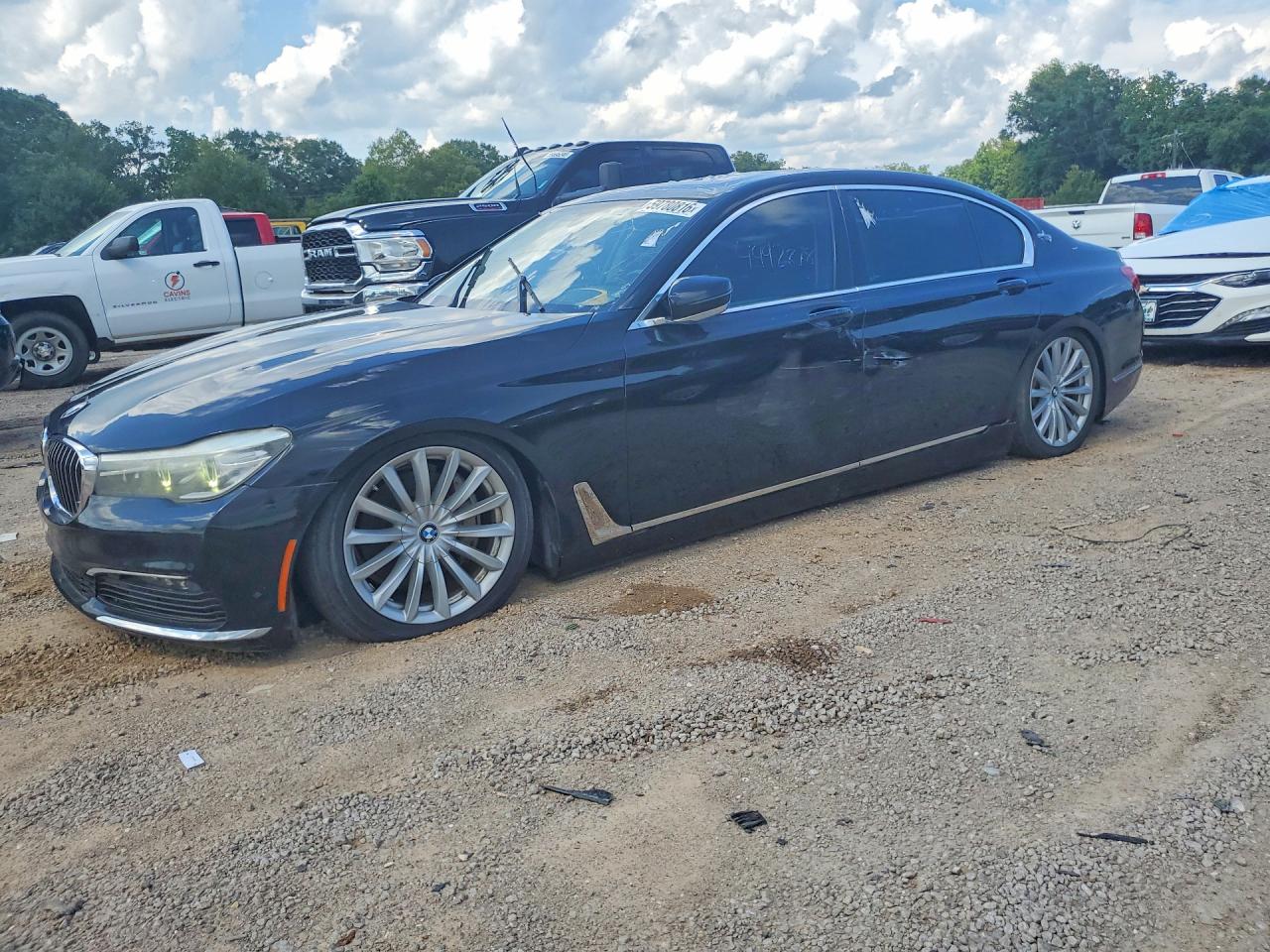 WBA7E2C55HG740100 · 2017 BMW 740