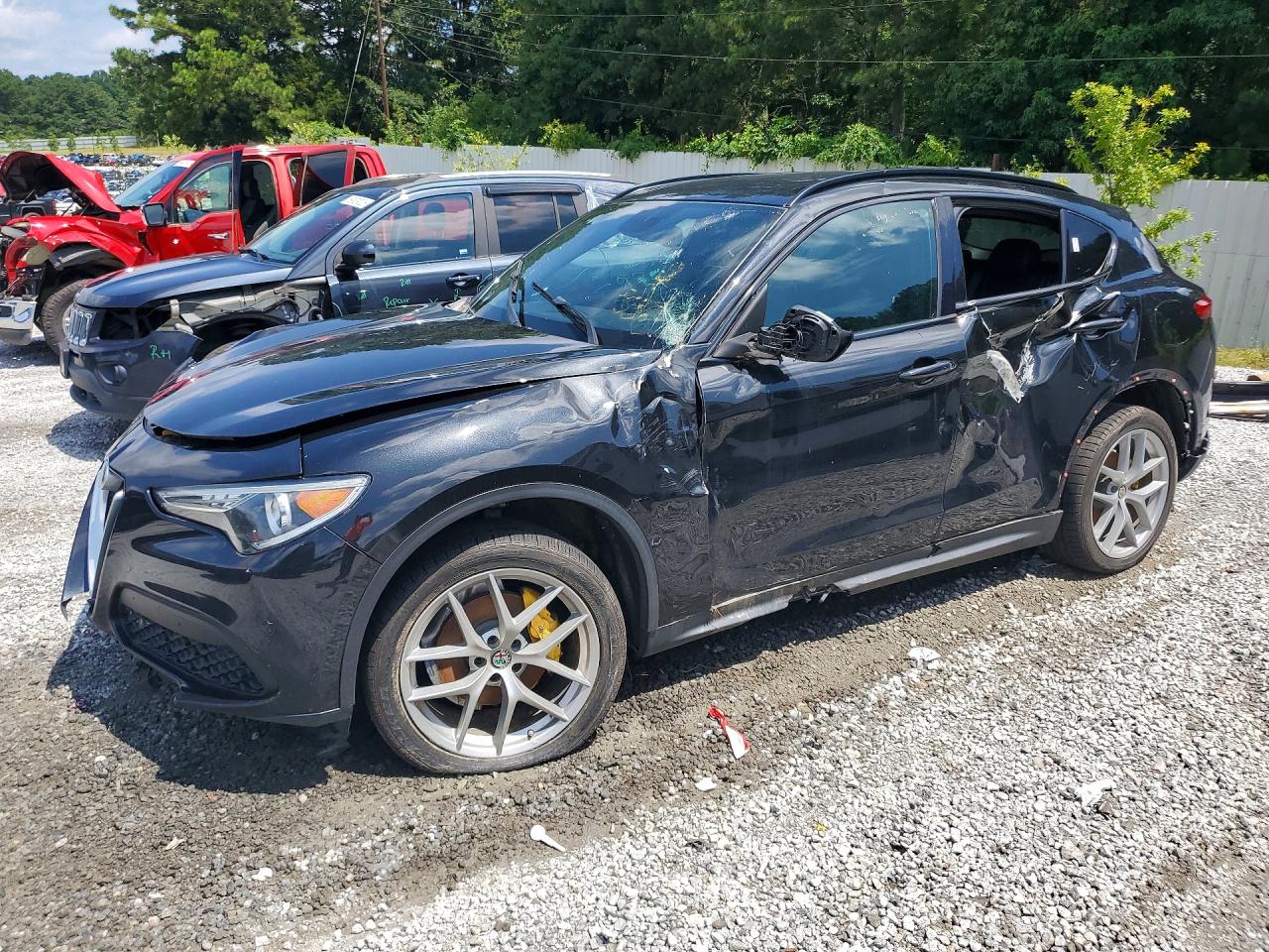 ZASFAKNN5J7B66957 · 2018 ALFA ROMEO STELVIO