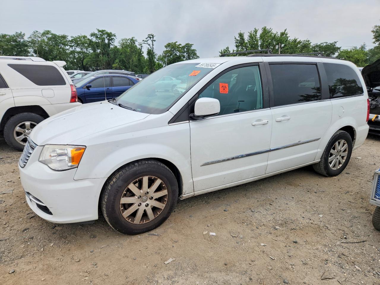2C4RC1BG7FR707156 · 2015 CHRYSLER TOWN & COUNTRY