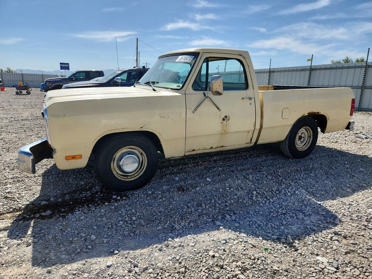1B7FD14T1HS457392 · 1987 DODGE D-SERIES