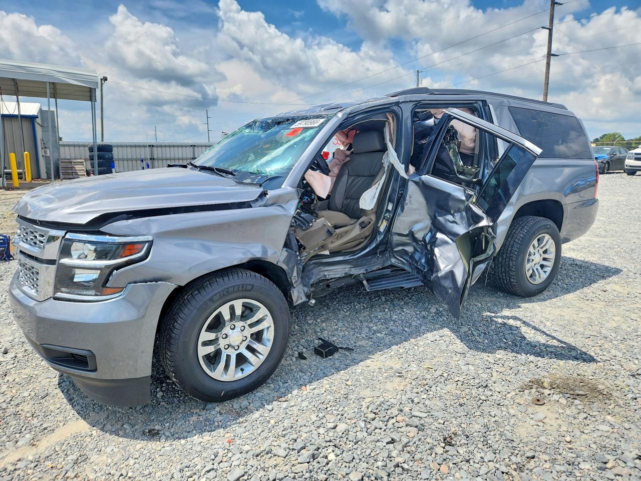 1GNSCHKC4KR175735 · 2019 CHEVROLET SUBURBAN