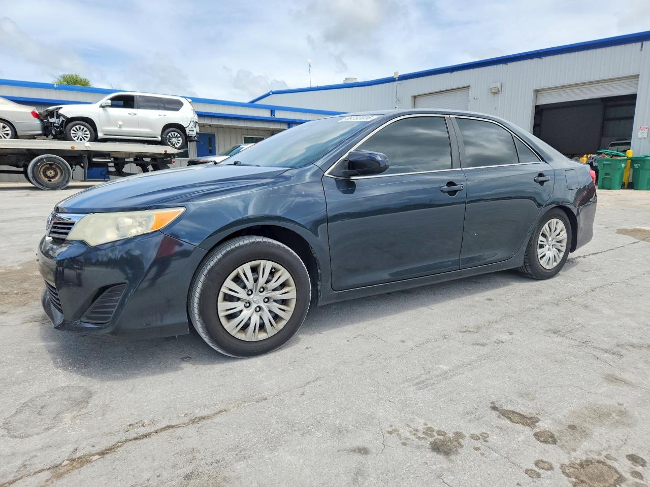 4T1BF1FK8EU860147 · 2014 TOYOTA CAMRY