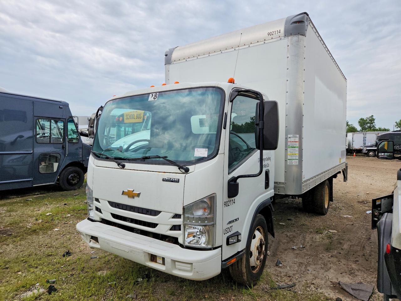 54DCDW1B8KS810077 · 2019 CHEVROLET 4500