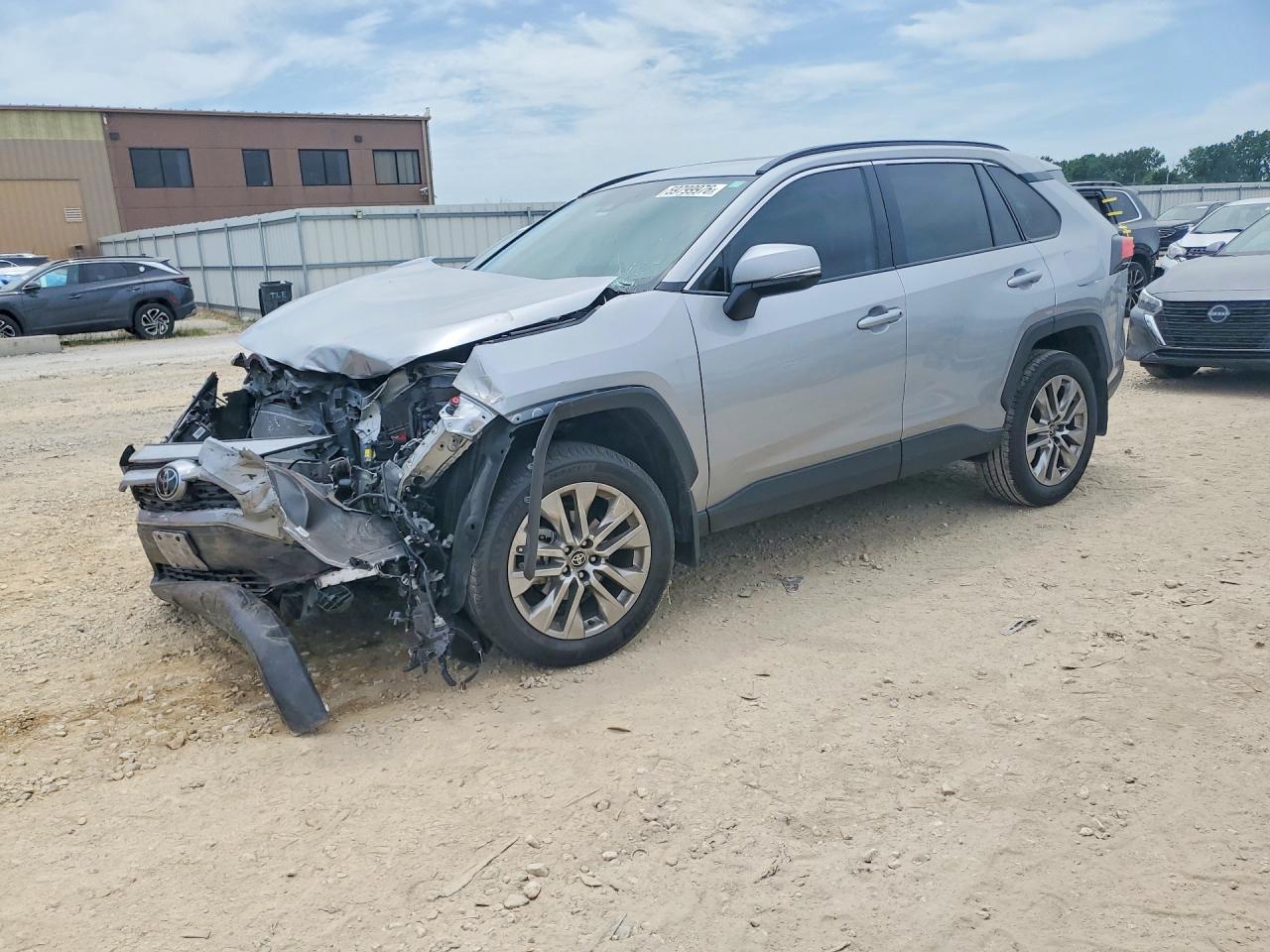 2T3A1RFV6SW584685 · 2025 TOYOTA RAV4