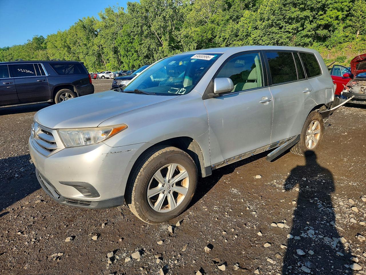 5TDBK3EH3BS090263 · 2011 TOYOTA HIGHLANDER